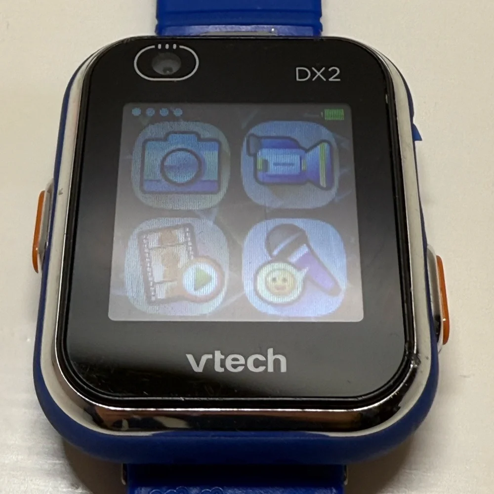 Kid's Blue VTech KidiZoom Smart Watch DX2